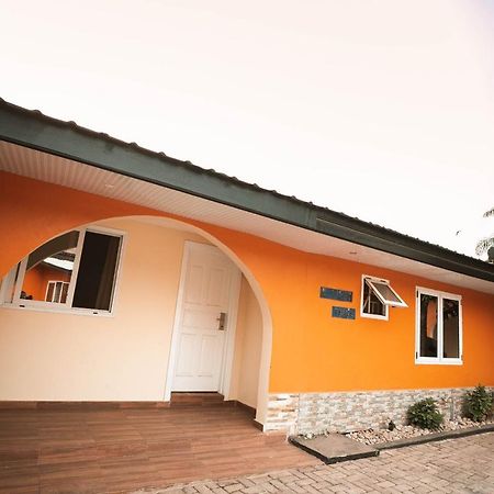 Roses Guest House Kumasi Eksteriør bilde